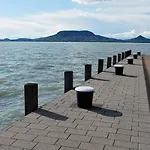 Szőke Сasa de vacaciones *